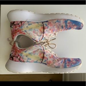 NIKE Cherry Blossom Tennis Shoes
